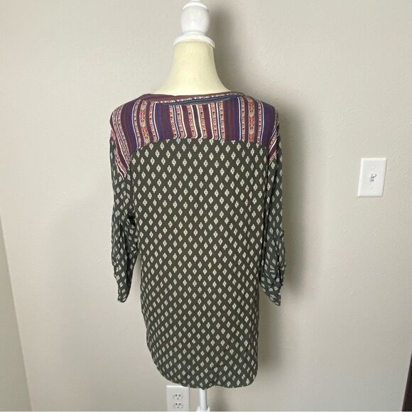 Angie Boho Casual Mixed Media Popover Roll Tab Sleeve Blouse Women's Size Small - Picture 2 of 15